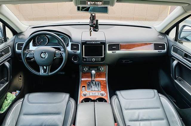 Volkswagen Touareg NA PNEVME 2012