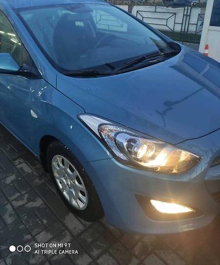 Hyundai i30 2013