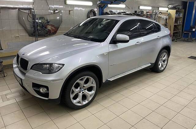 BMW X6 2011