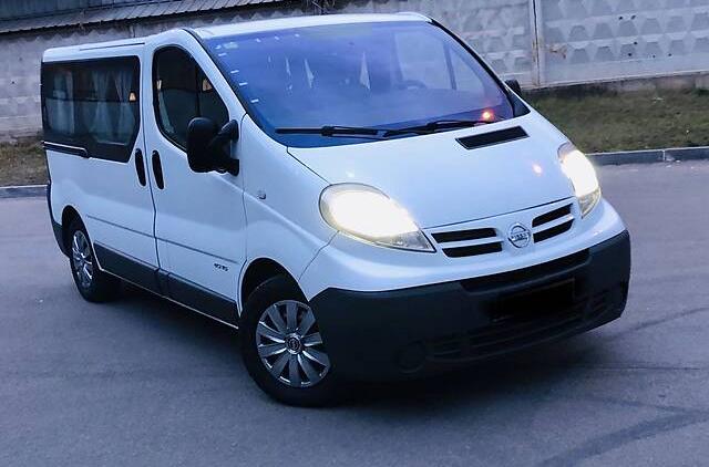 Nissan Primastar пасс. 2007