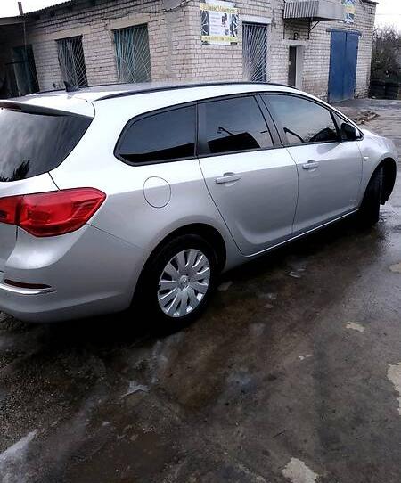 Opel Astra J 2014