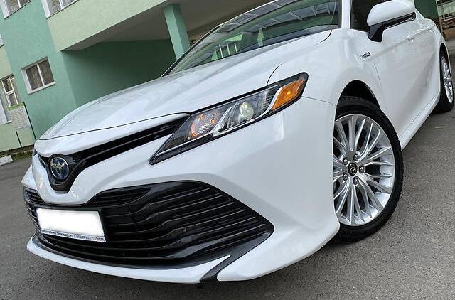 Toyota Camry hybrid 2018