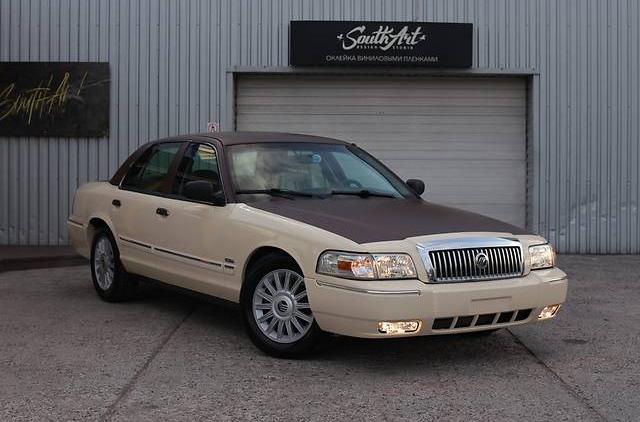 Mercury Grand Marquis 2010