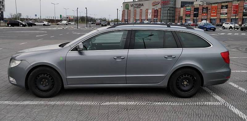 Skoda Superb 2012