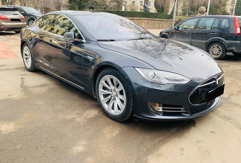 Tesla Model S 70D 2016