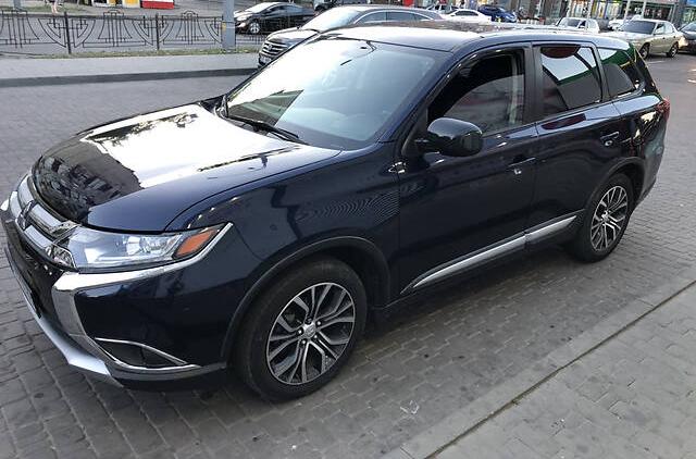 Mitsubishi Outlander 2015