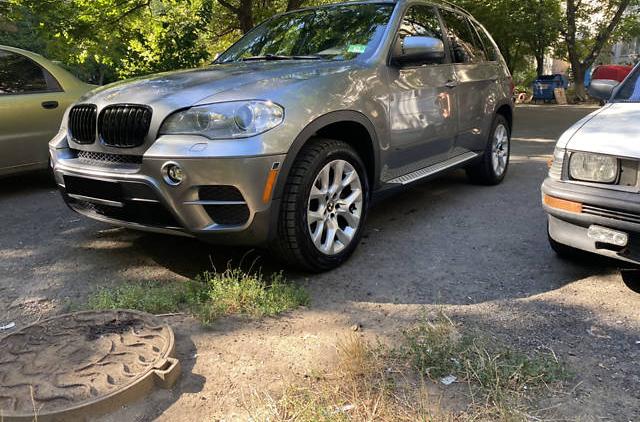 BMW X5 2011