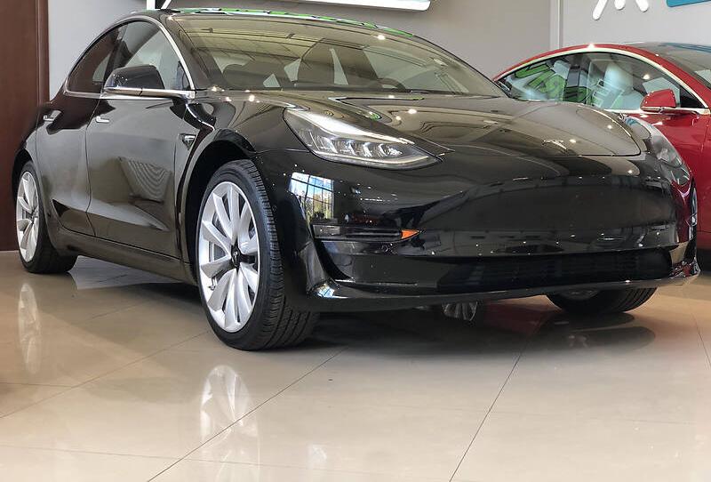 Tesla Model 3 Long R Max Avtopilot 2018
