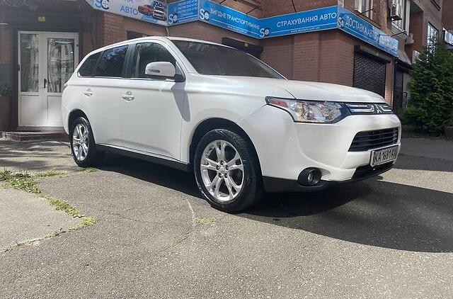 Mitsubishi Outlander 2013