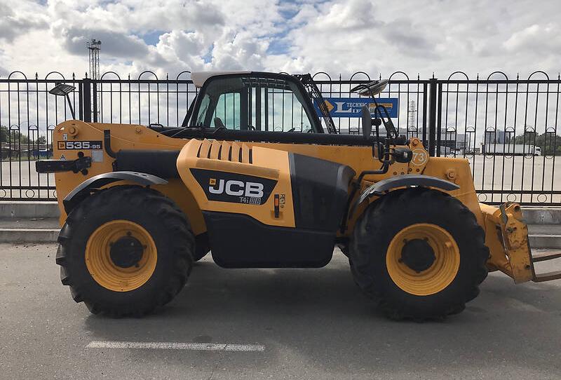 JCB 535-95 2013