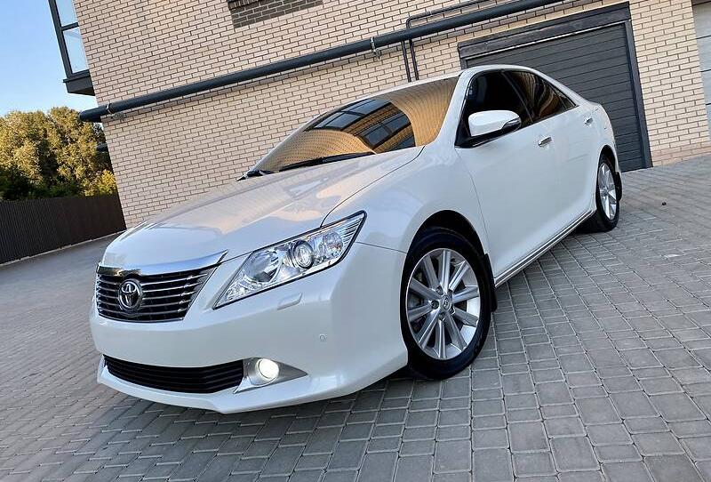 Toyota Camry V6  2011