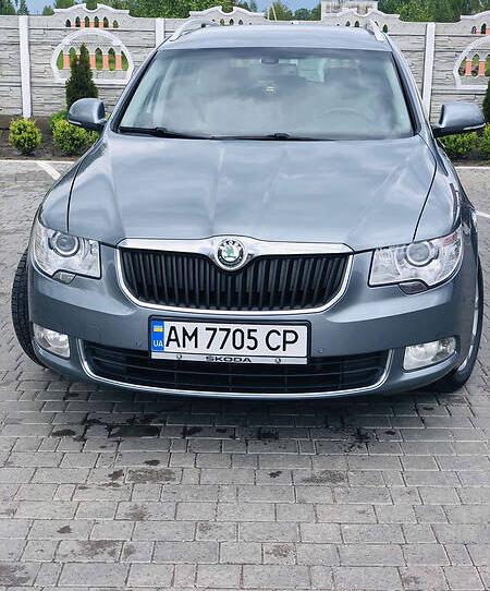 Skoda Superb 2011