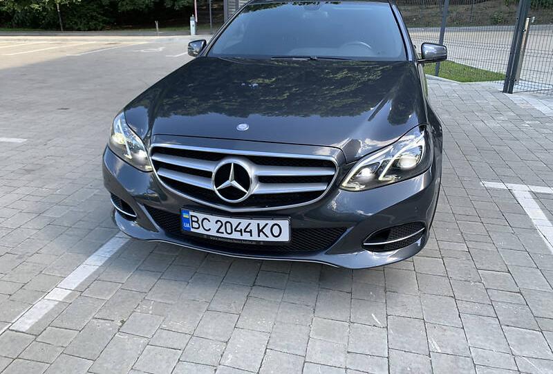 Mercedes-Benz E 220 Avantgarde  2013