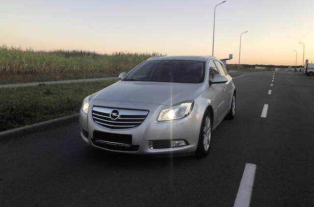 Opel Insignia SPORTS   TOURER  SW 2011