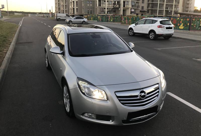 Opel Insignia SPORTS   TOURER  SW 2011