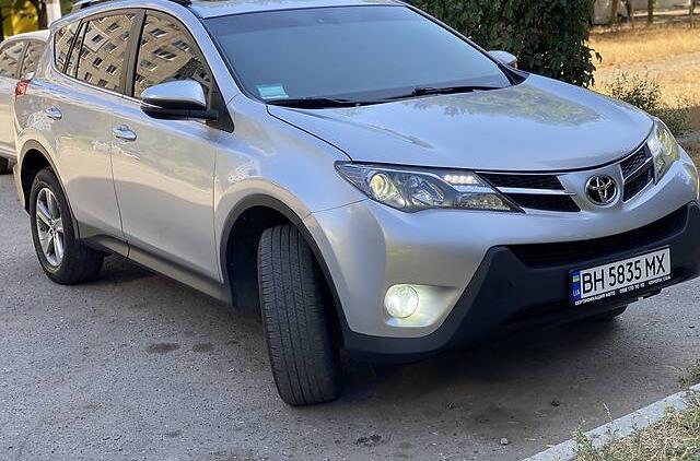 Toyota RAV4 XLE 2015
