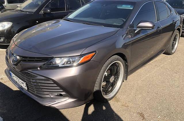 Toyota Camry Hybrid  2018