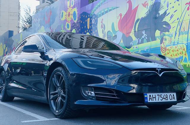 Tesla Model S 60 2013