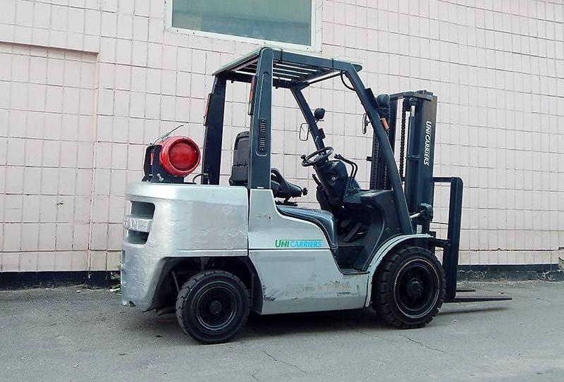 Nissan F UG1F2A30D 2008