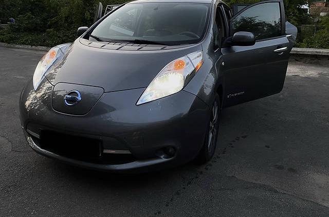 Nissan Leaf SV 2015