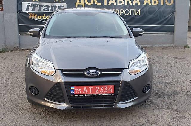 Ford Focus SE 2012