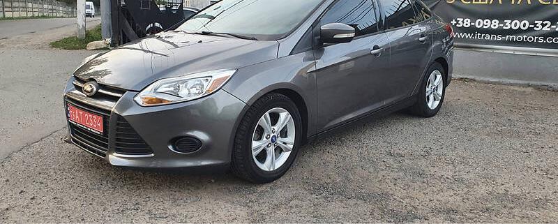 Ford Focus SE 2012