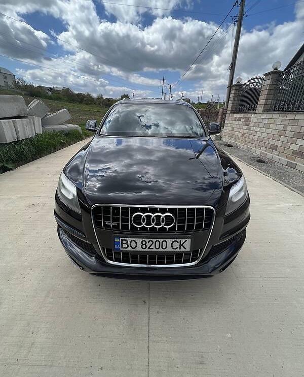 Audi Q7 2011