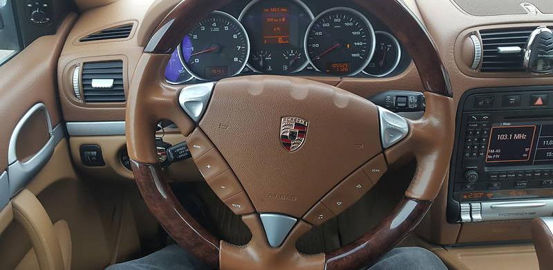 Porsche Cayenne 2006
