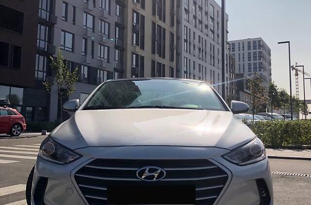 Hyundai Elantra SE 2016