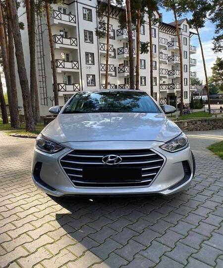 Hyundai Elantra SE 2016