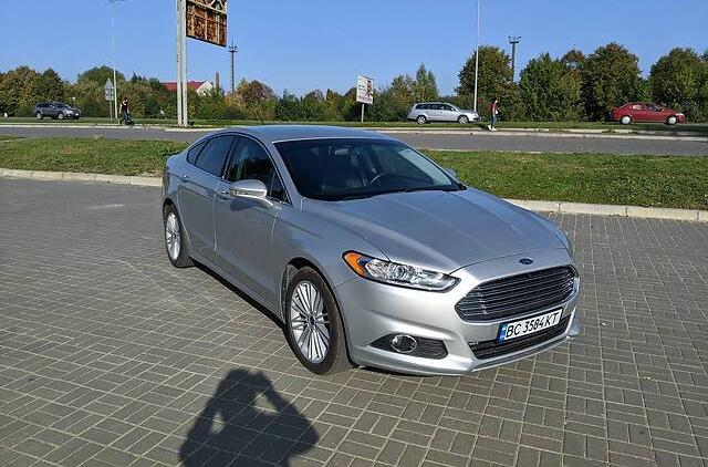 Ford Fusion SE AWD 2015