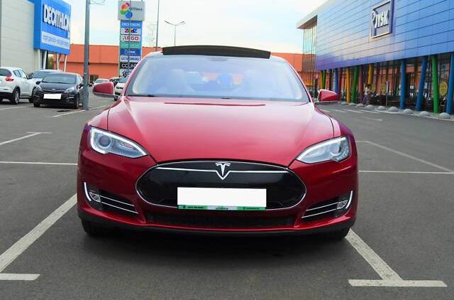 Tesla Model S 75 Panorama Pnevmo 2014