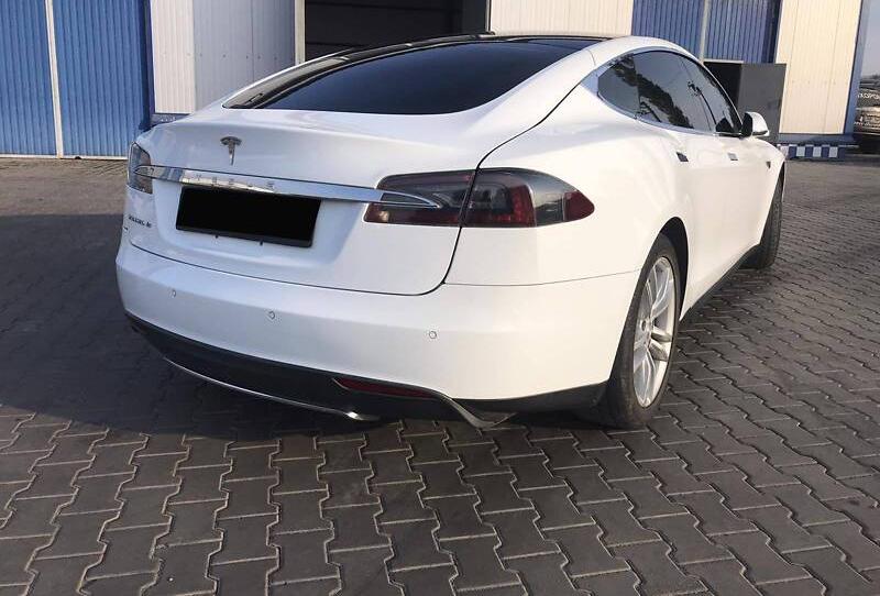 Tesla Model S 85  2014