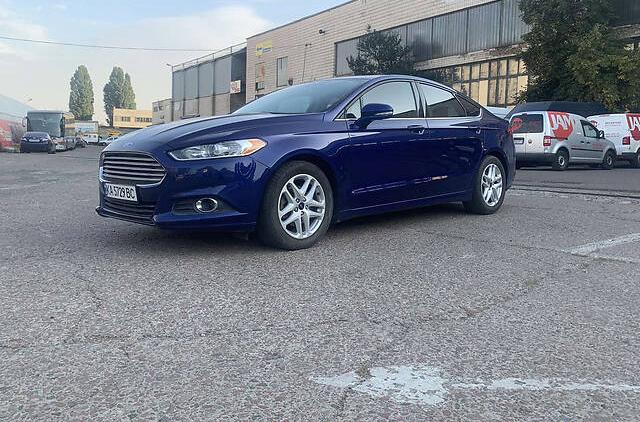 Ford Fusion SE 2015