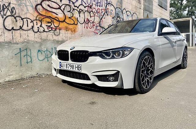 BMW 328 2013