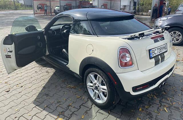 MINI Cooper S Coupe R58 2012