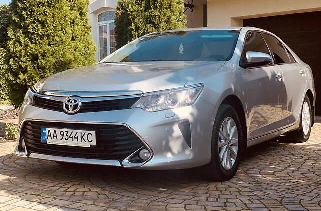 Toyota Camry OFFICIAL 2016