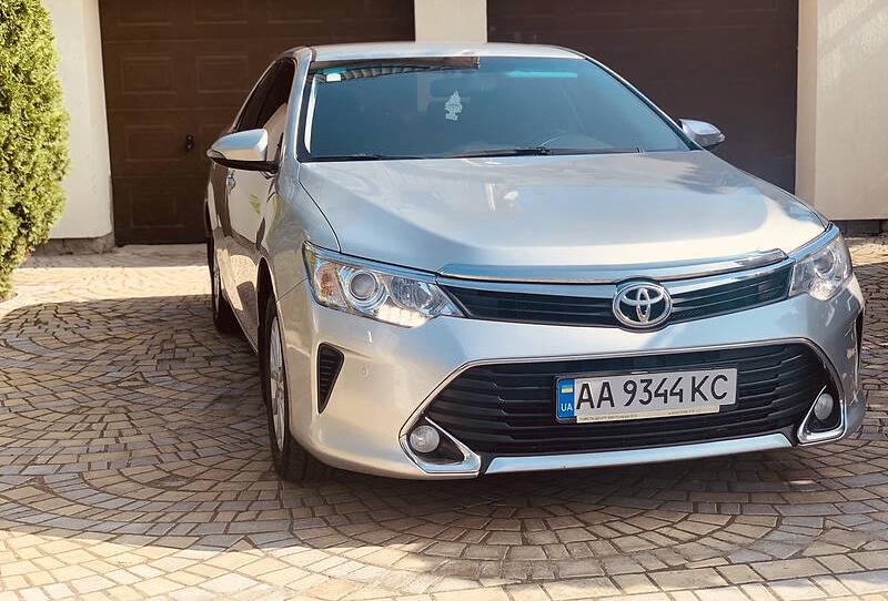 Toyota Camry OFFICIAL 2016