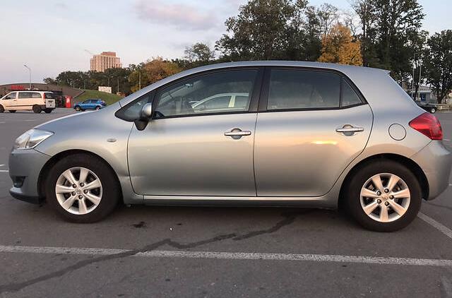 Toyota Auris 2009