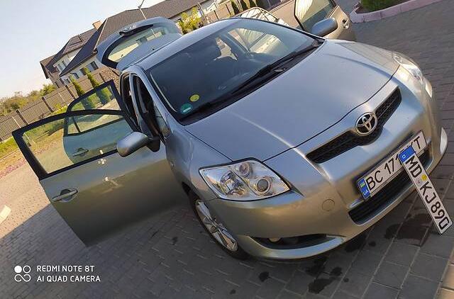 Toyota Auris 2009