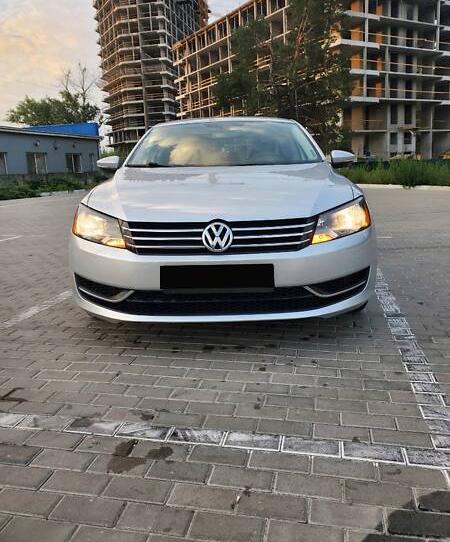 Volkswagen Passat B7 SE 2011