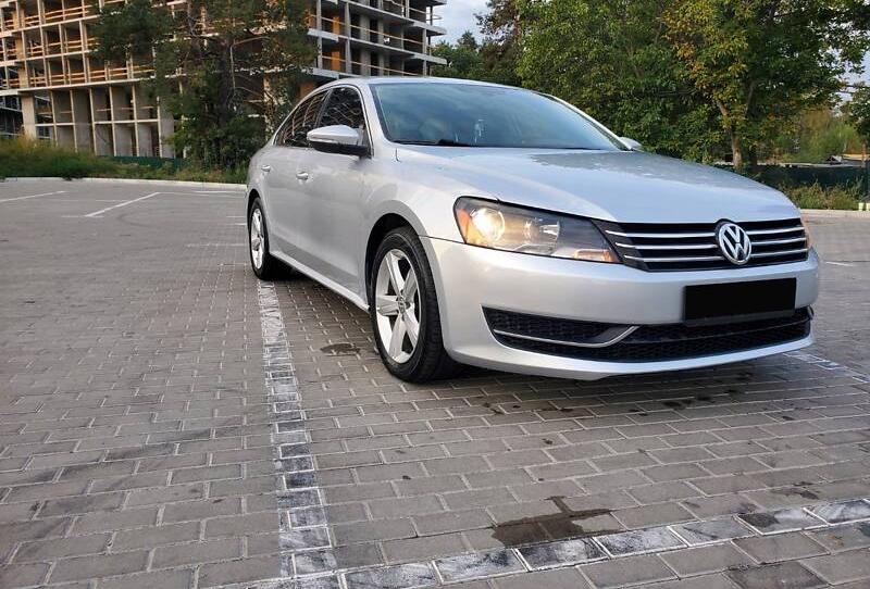 Volkswagen Passat B7 SE 2011