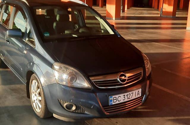 Opel Zafira 2011