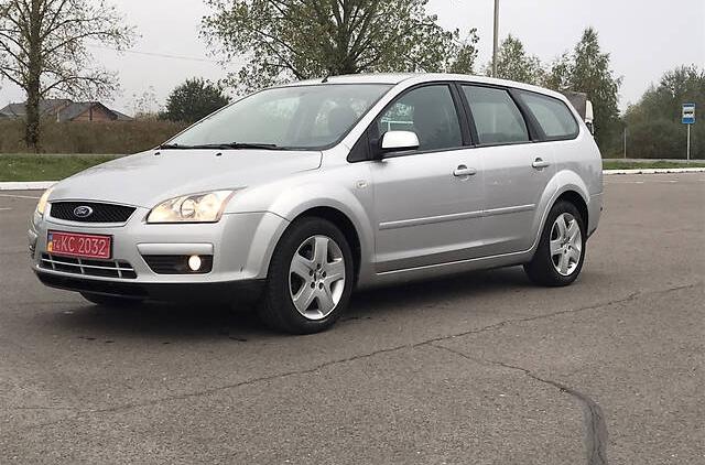 Ford Focus TREND 80klw Parkses  2007