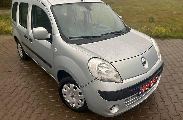 Renault Kangoo пасс. Family  EXPRESSION 2009