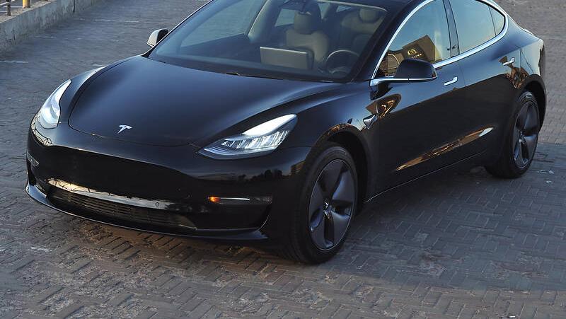 Tesla Model 3 LONG RANGE 2019