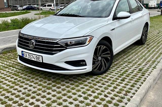 Volkswagen Jetta SEL Premium 2018