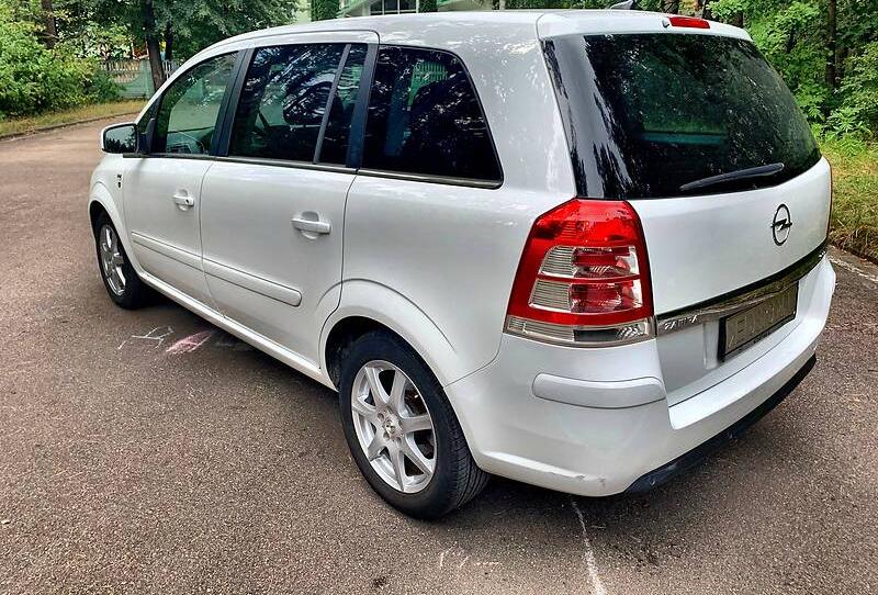Opel Zafira Onel 111 2010