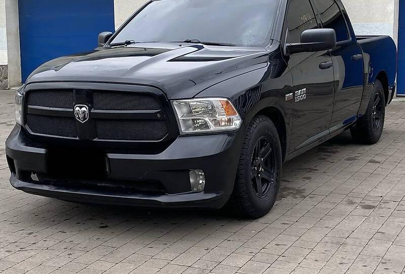 Dodge RAM 1500 2016