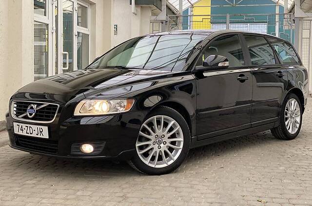 Volvo V50 MOMENTUM SUMMUM 2011